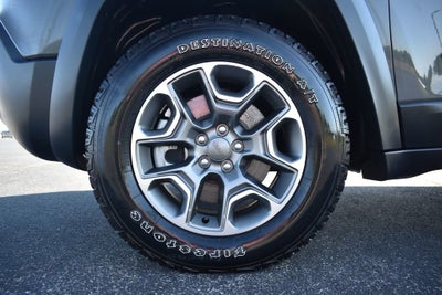 2022 Jeep Cherokee Trailhawk