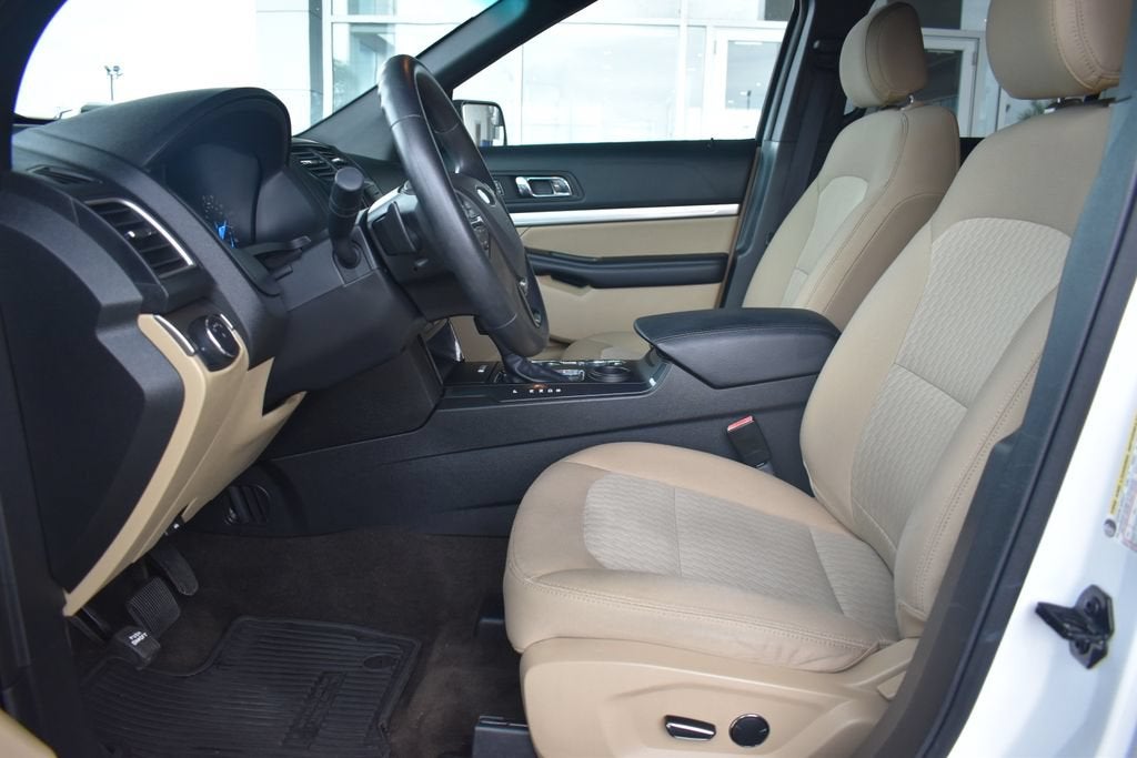 2016 Ford Explorer Base
