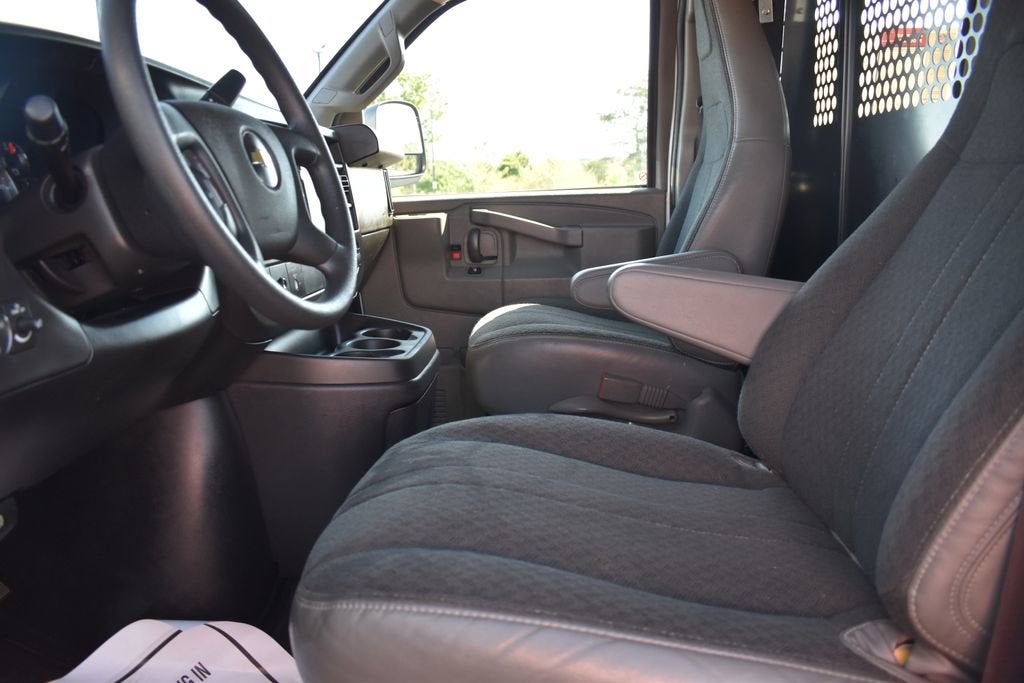 2024 Chevrolet Express Cargo 2500 WT