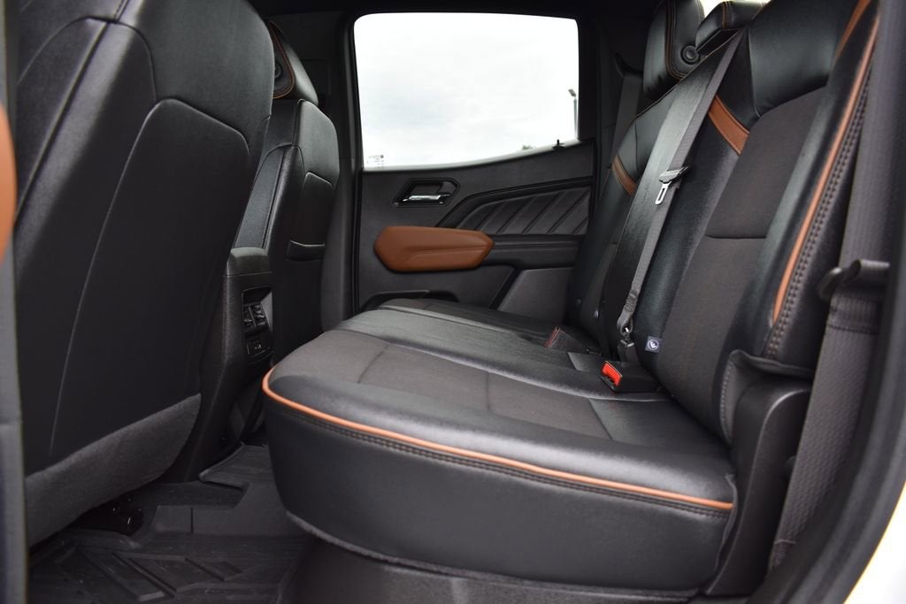 2024 GMC Canyon AT4