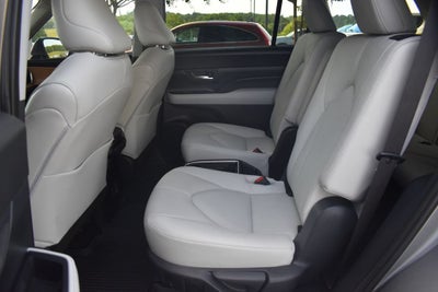 2026 Toyota Grand Highlander Hybrid LE