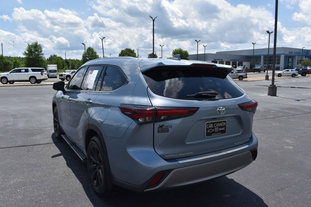 2024 Toyota Highlander LE