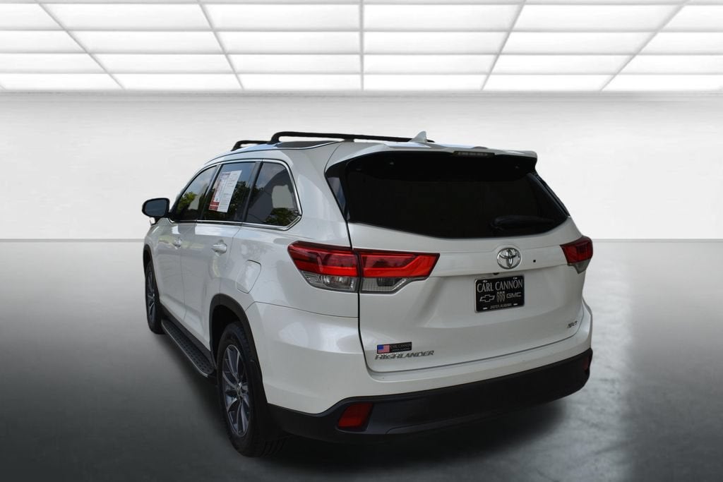 2019 Toyota Highlander SE