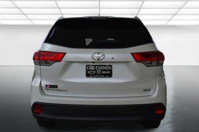 2019 Toyota Highlander SE