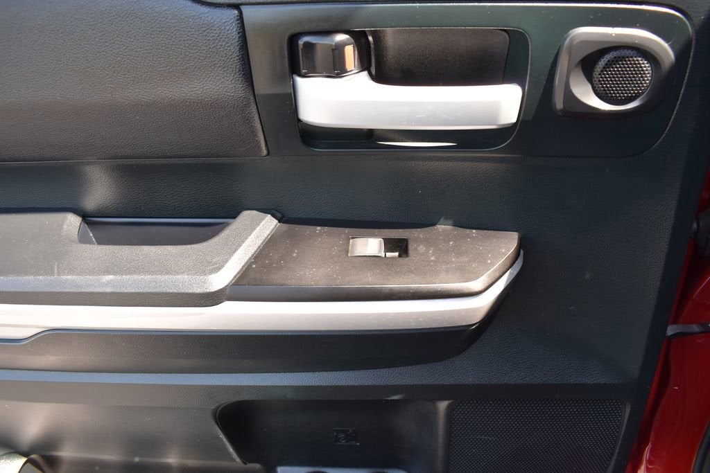2017 Toyota Tundra 2WD SR5
