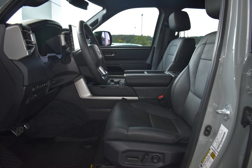 2025 Toyota Tundra 4WD SR5