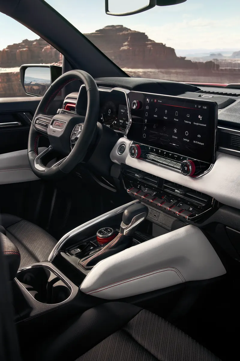 2026 GMC Canyon infotainment system at Carl Cannon Buick GMC in Jasper AL